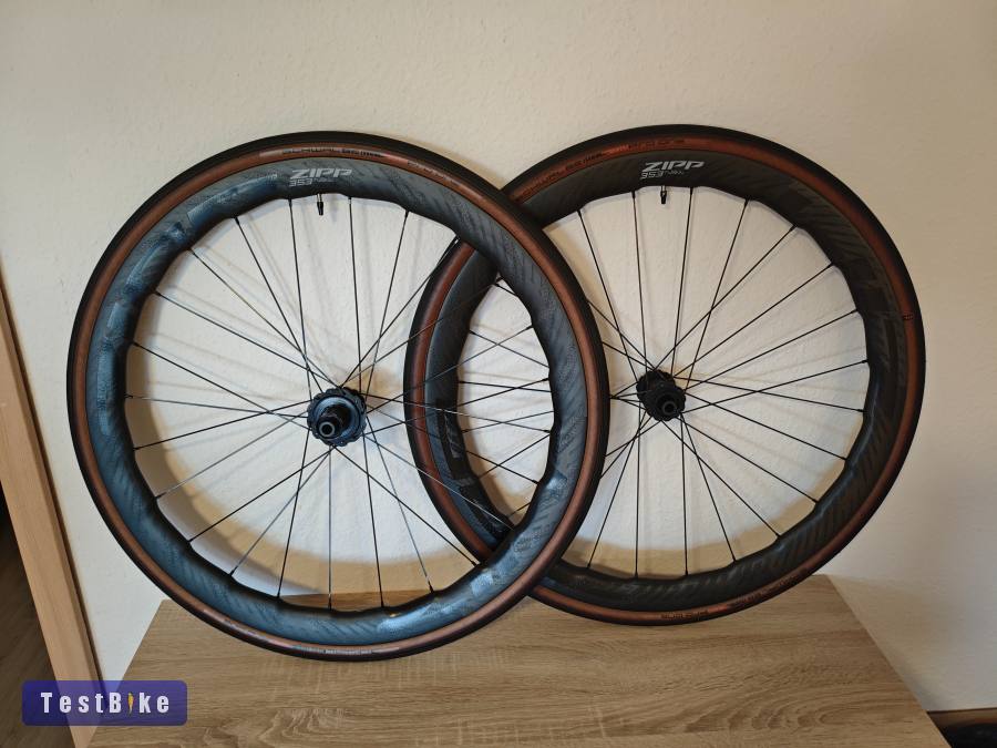 Újszerű Zipp 353 NSW karbon kerékszett 28"