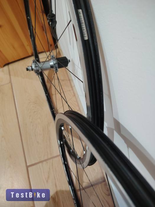 Ultegra 6700 tubeless országúti kerékszett