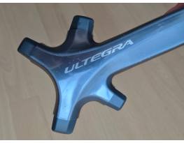 Ultegra FC-6800 172,5mm hajtómű.
