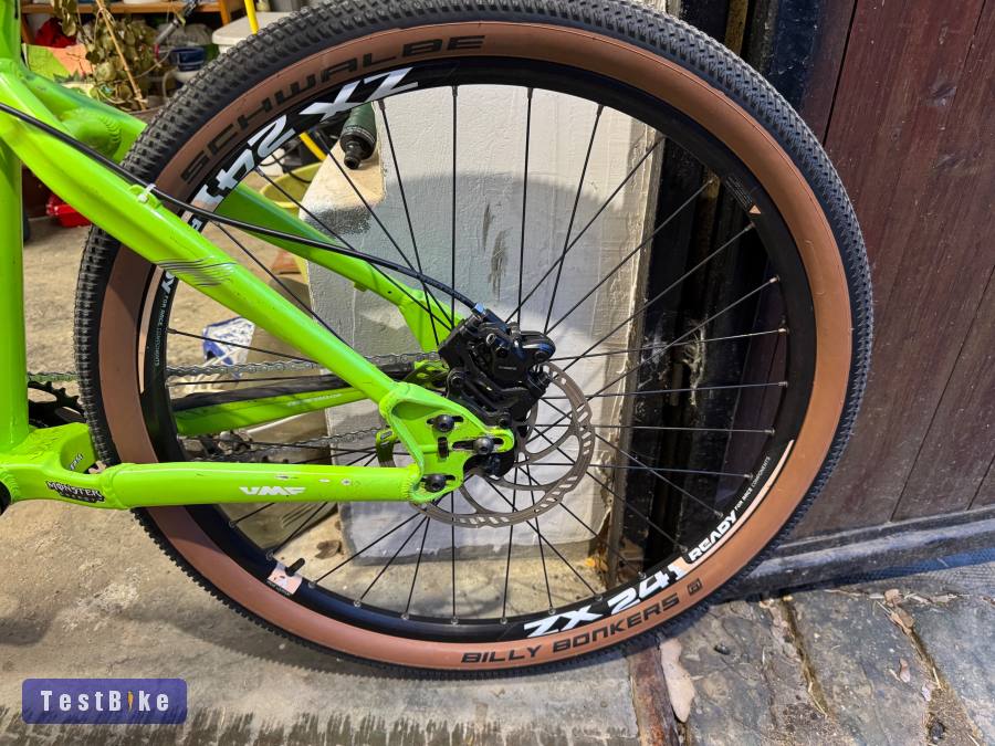 UMF Hardy DJ team 2010 épített, keveset használt