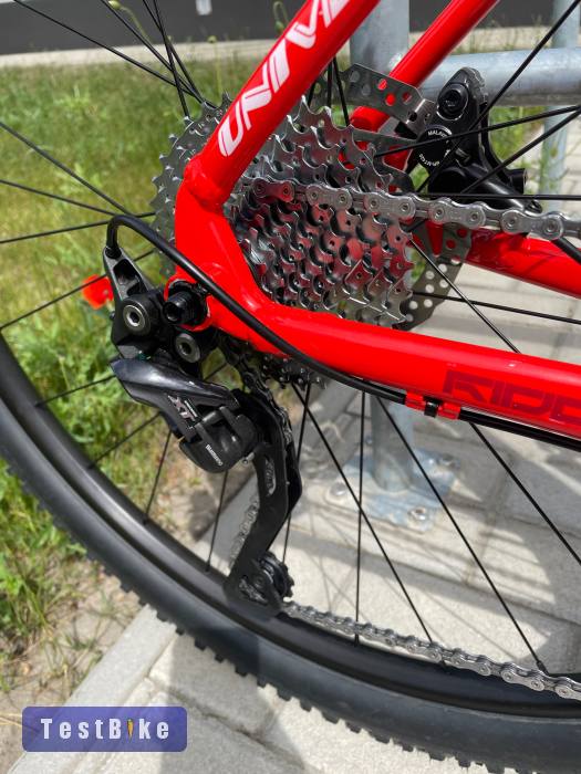 UNIVEGA Summit LTD XT 29er MTB