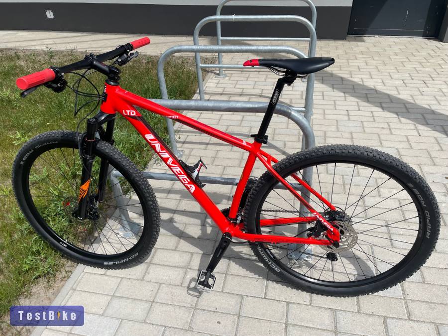 UNIVEGA Summit LTD XT 29er MTB