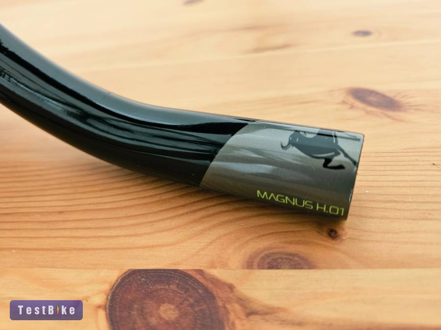 Ursus Magnus H.01 Aero karbon kormány