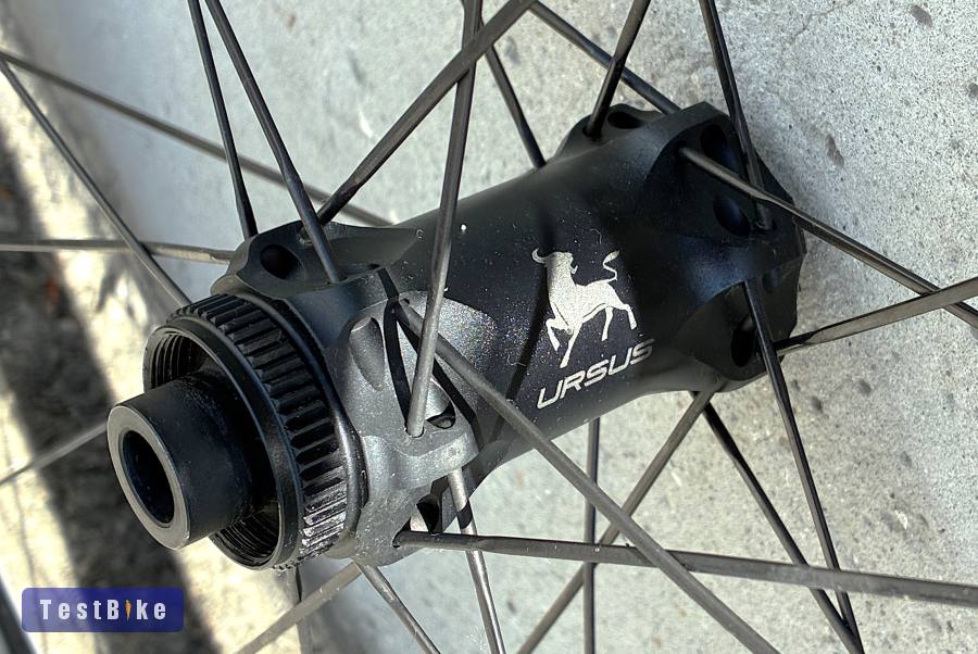 Ursus Miura TC37 Disc karbon, tárcsafékes kerékszett.