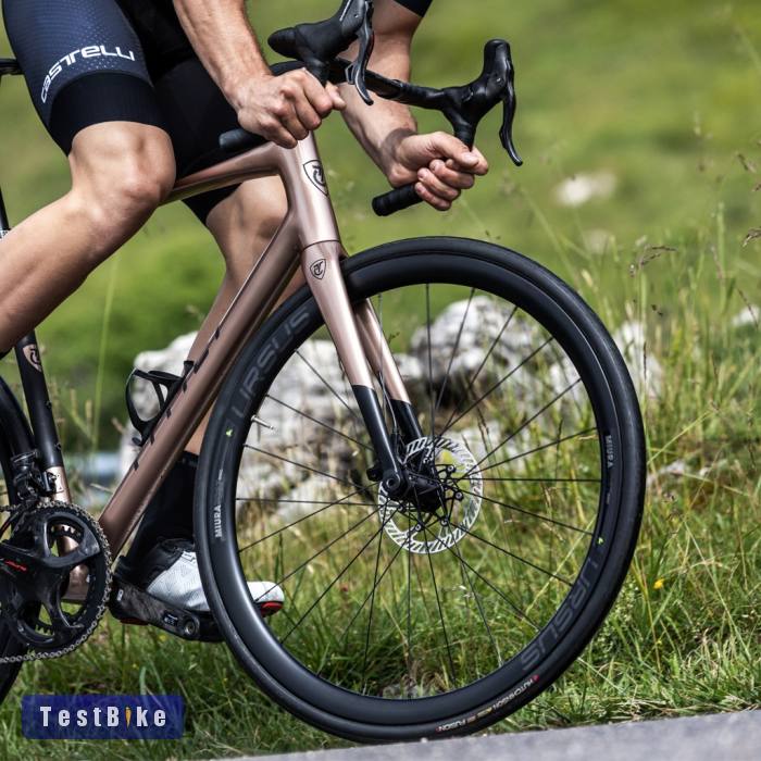 Ursus Miura TC37 Disc karbon, tárcsafékes kerékszett.