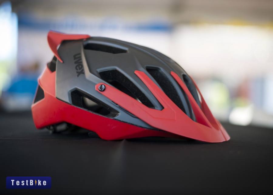 Uvex Quatro Pro sisak M-es