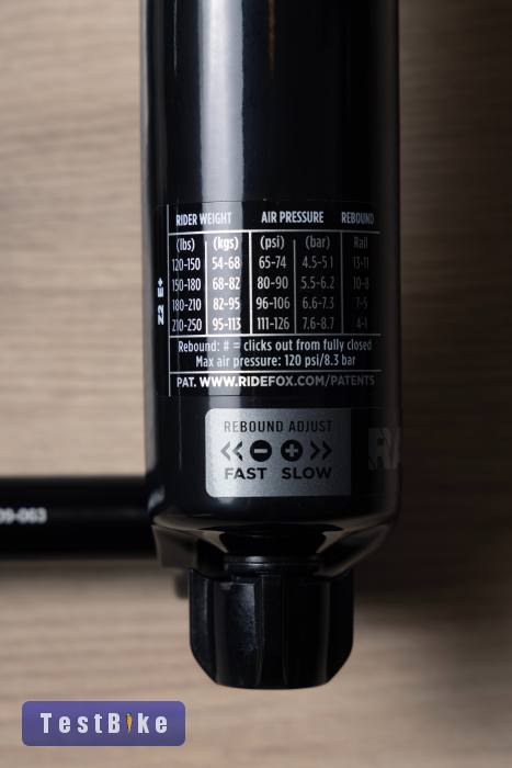 Vadiúj 2025 Marzocchi Bomber Z2 29” – 140mm, Boost, E-Optimi