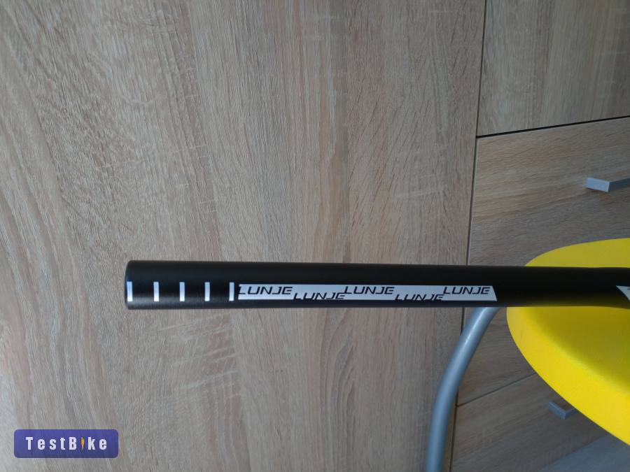 Vadonatúj 780mm hosszú alumínium kormány 45mm stucnival