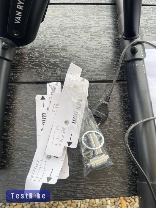 Van Rysel Decathlon D100 edzőgörgő interaktív, Foglalva!