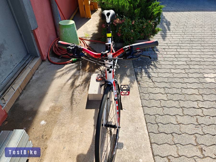 Cube Peloton Race városi cirkáló