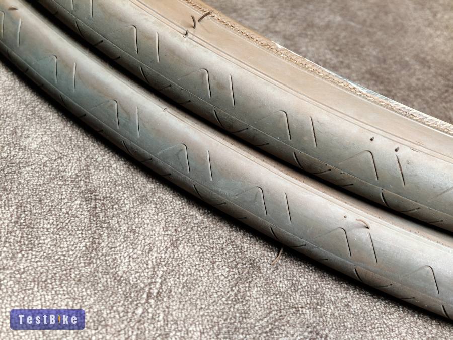 Vee Rubber 700 X 28c