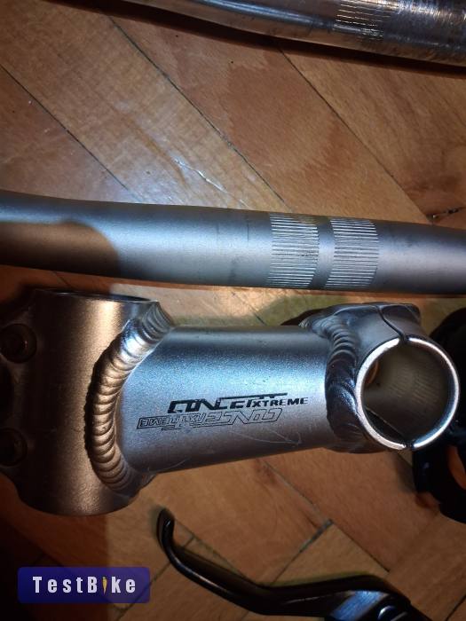 Vegyes, kormány, fékkar, váltókar, nyeregcső, kormányszár