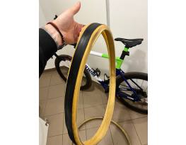 Vittoria Corsa Graphene 2.0 700x30c és 2db Conti tube belső  külső gumi
