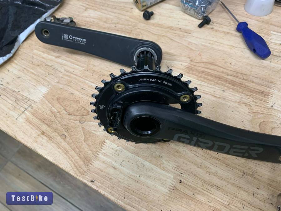 Wattmérő - Praxis Girder carbon + Power 2 Max- NG Sram 104 