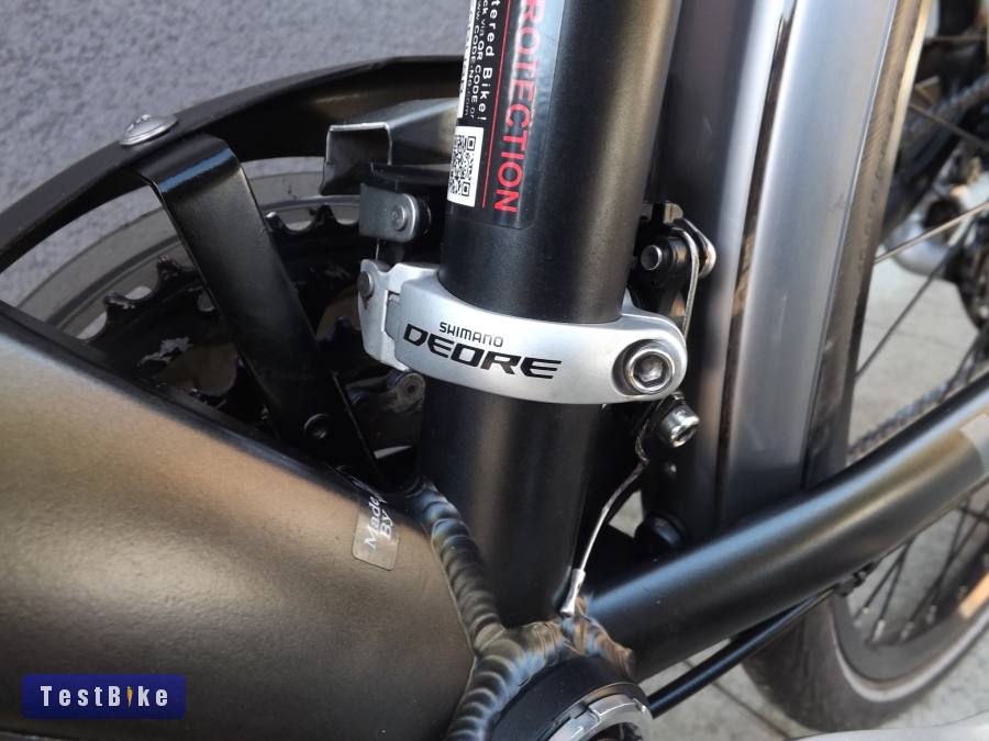 Wheeler 28-as trekking, tárcsafék, deore szett.