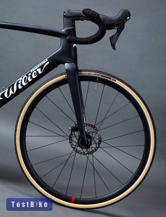 Wilier Cento10 Hybrid (M) karbon e-országúti kerékpár