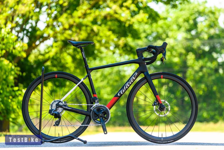 Wilier Garda SRAM Rival AXS (M) full karbon országúti 