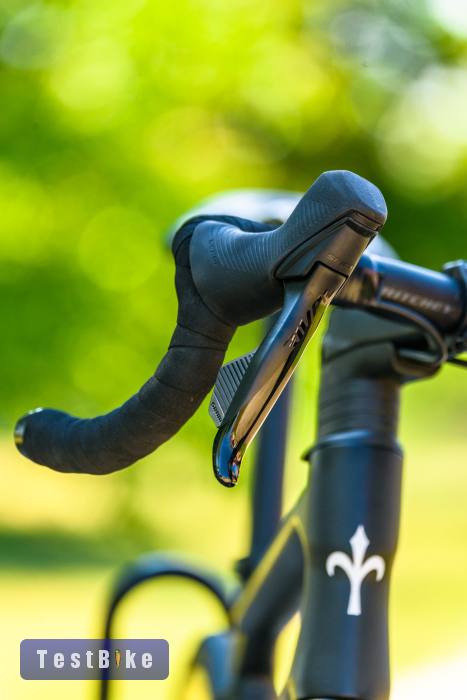 Wilier Garda SRAM Rival AXS (M) full karbon országúti 