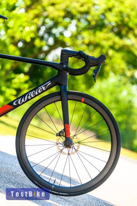 Wilier Garda SRAM Rival AXS (M) full karbon országúti 