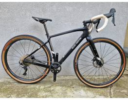 Wilier Jena Carbon Gravel+Carbon kerék. 1x11 Grx. 