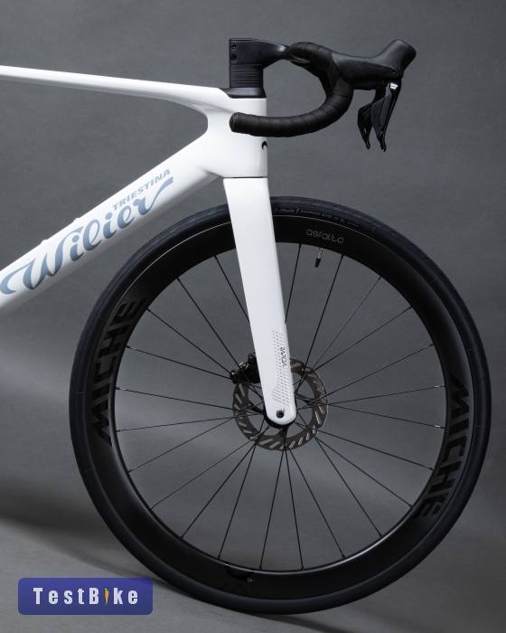 Wilier Rapida Shimano 105 Di2 (S) új 2026-os országúti kerékpár