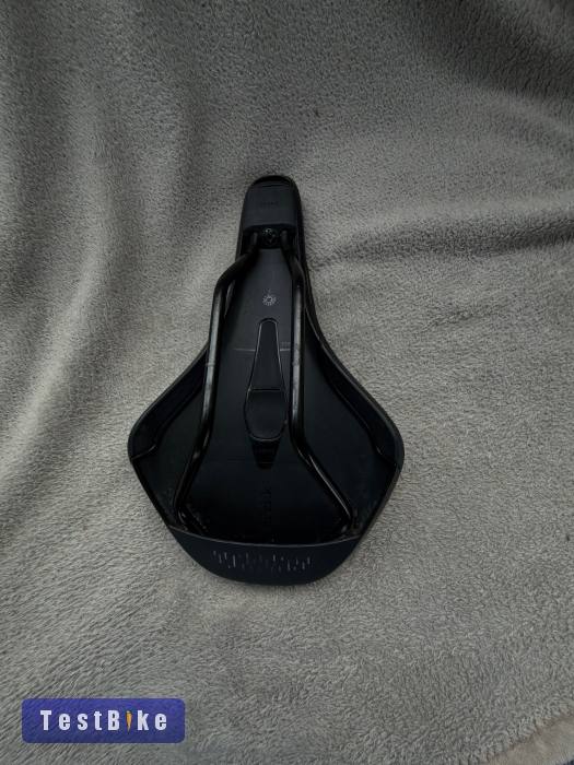 Wtb és Fizik nyereg.