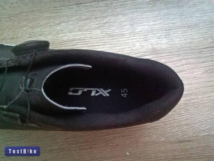 XLC országúti kerékpáros cipő