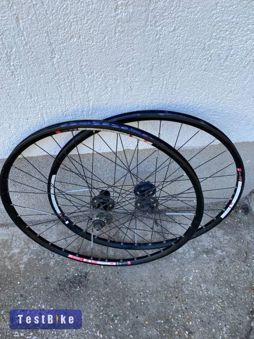 XT DT SWISS kerékszett