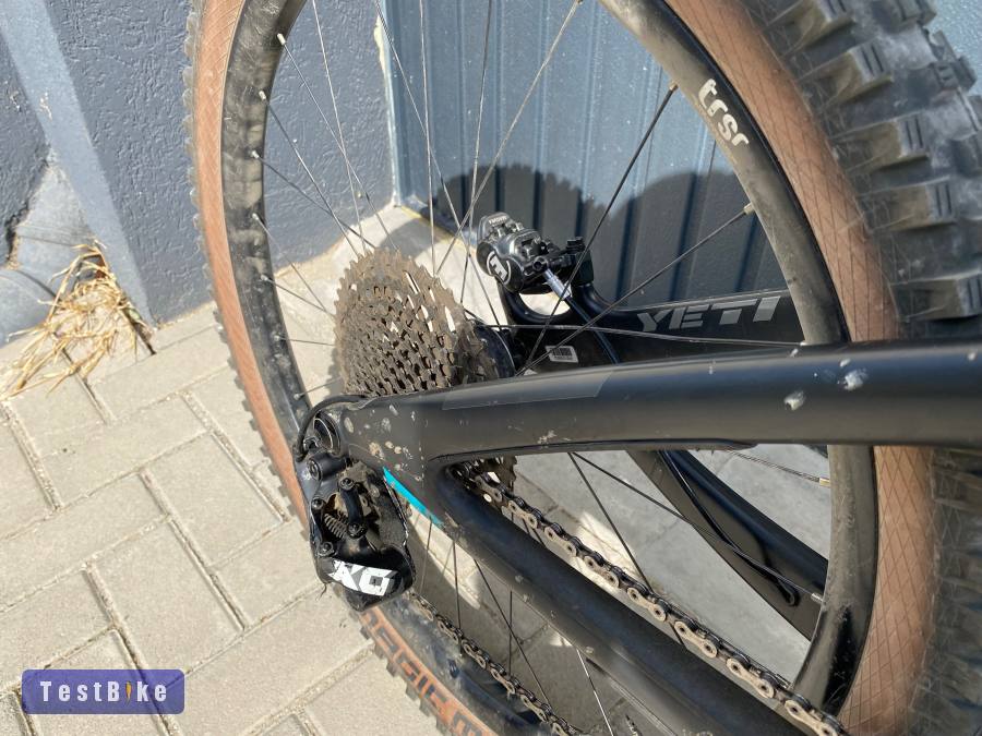 Yeti SB6