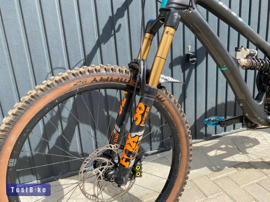 Yeti SB6