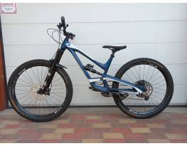 YT Capra 2019, AL, L meret, Fox36, Sram GX