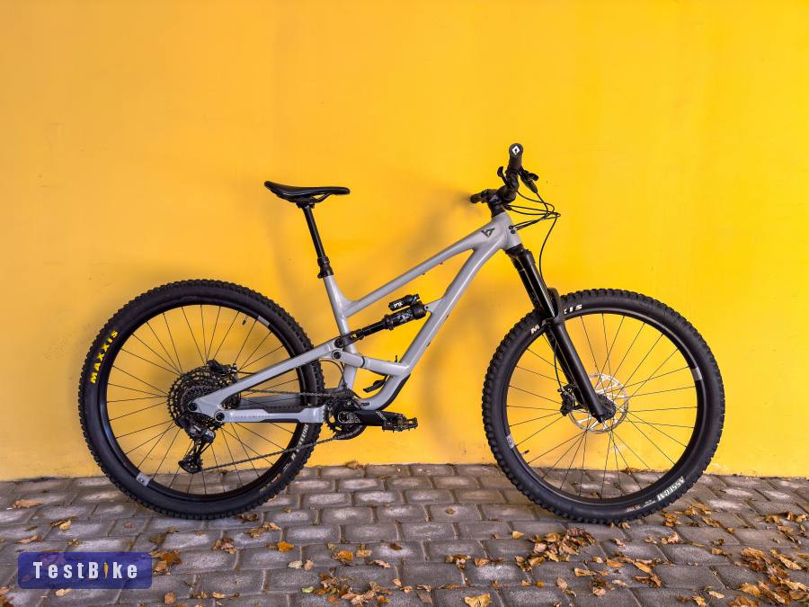 YT Capra 29 Core 2 NX 