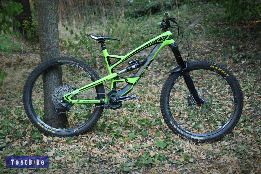 YT Capra CF Comp