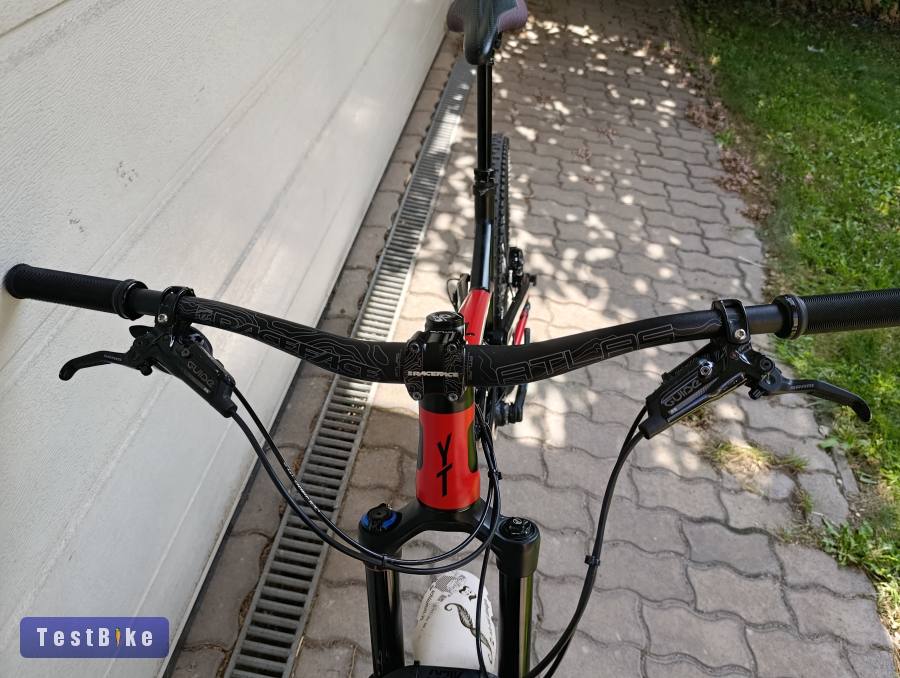 YT Capra Comp AL L-es 27,5"