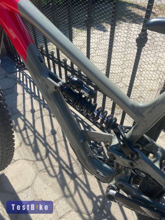YT Capra Uncaged 10 2023