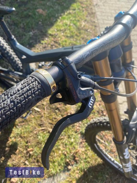 YT Tues 2017-es downhill kerékpár