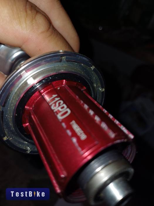 ZIPP 404 hátsó agy 11s(Shimano)