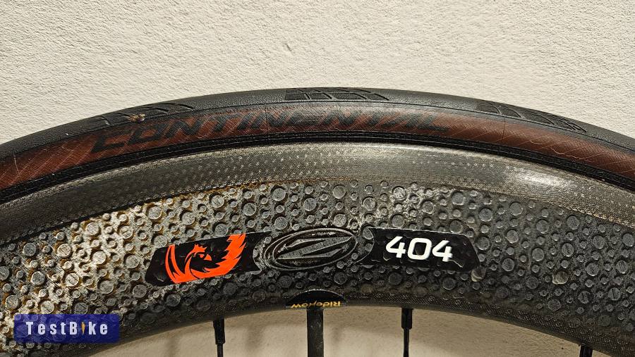 Foglalás Zipp 404 Firecrest karbon kerékszett eladó 