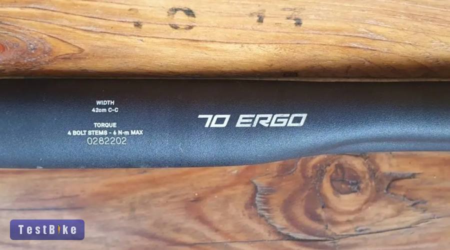 Zipp Service Course 70 kormány és stucni