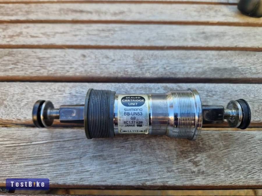 ZZYZX négyszögtengelyes hajtómű és középcsapágy