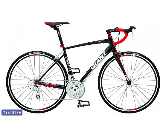 Giant Defy 2 2011 országúti, Triple
