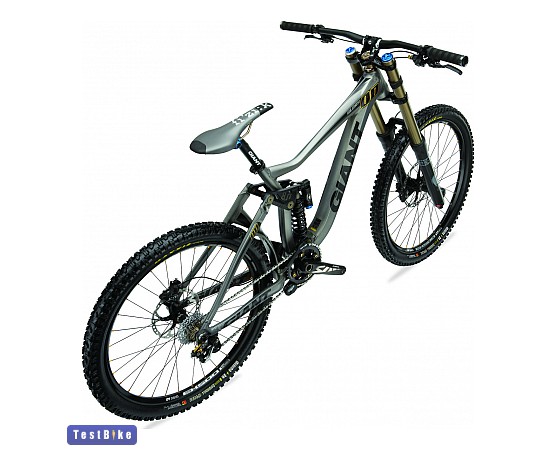 Giant Glory 0 2011 DH/FR össztelós