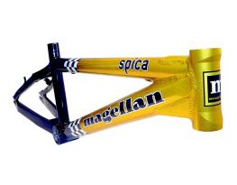 Magellan Spica 2003