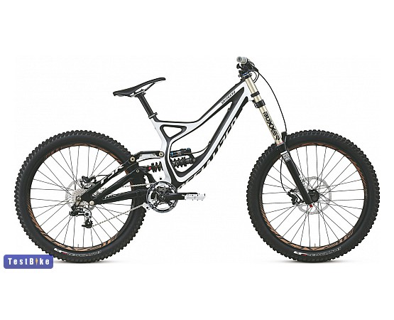 Specialized Demo 8 I Carbon 2013 DH/FR össztelós, karbon-fehér DH/FR össztelós